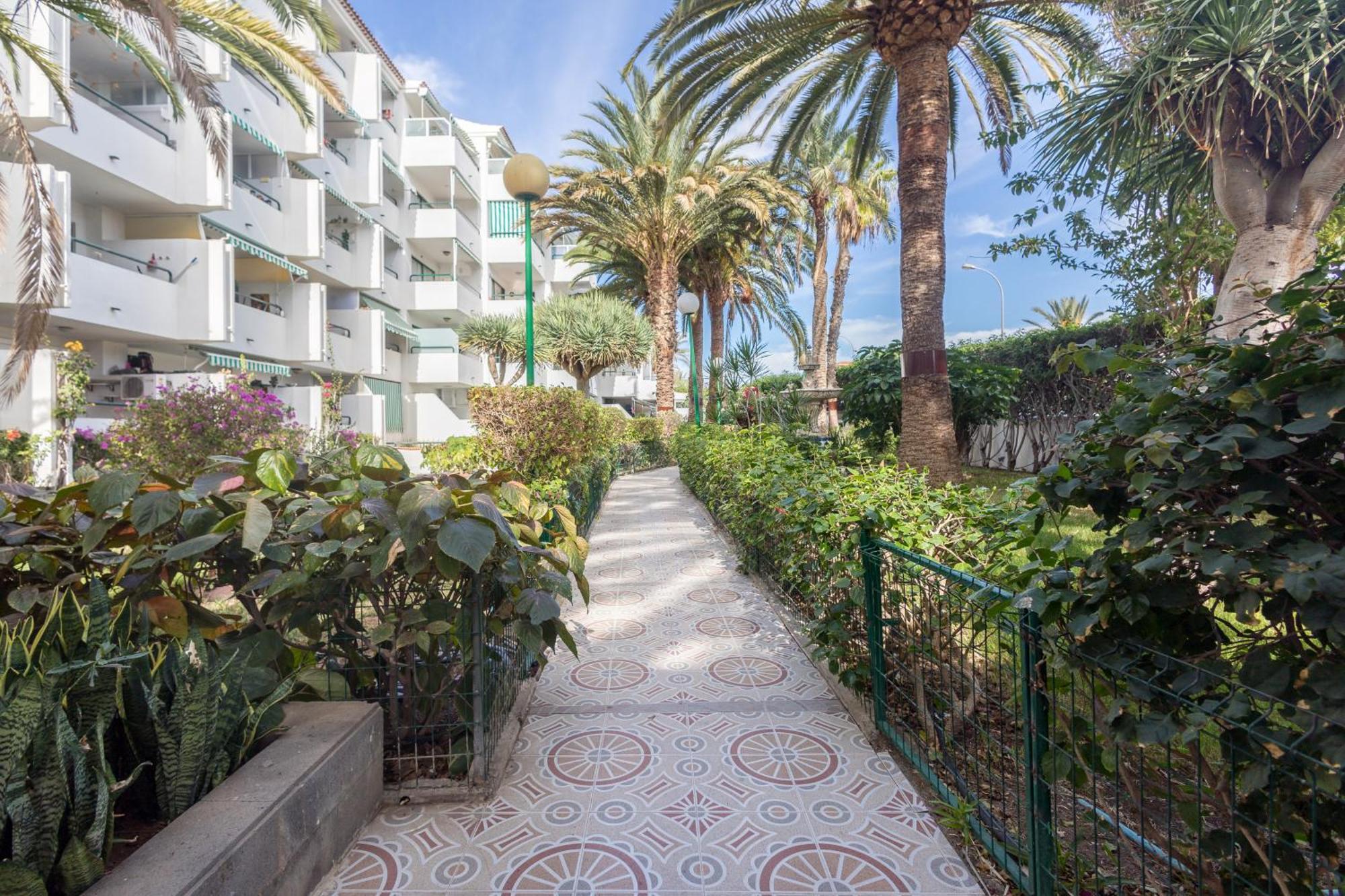 Floral Home - Large Private Terrace With Pool San Bartolomé Ngoại thất bức ảnh
